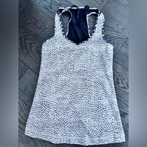 Lululemon Women’s Racerback Tank Top size 4 NWOT